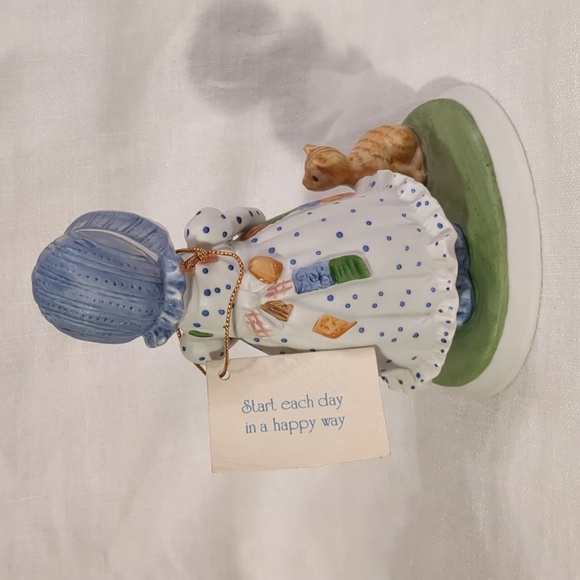 Holly Hobbie Figurine Blue Girl Cat Hand Painted Prairie Tabby Porcelain Vtg 70s - Picture 3 of 14